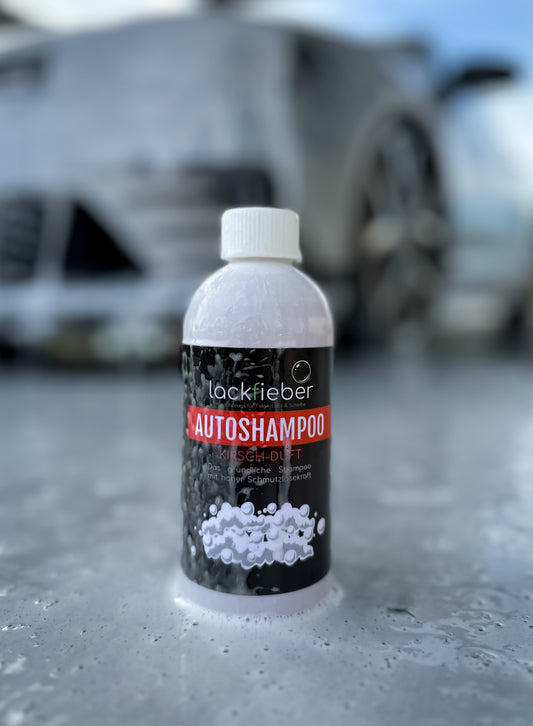 Lackfieber Autoshampoo ohne Wachs mit Kirsch-Duft 0,5l BLACK WEEK